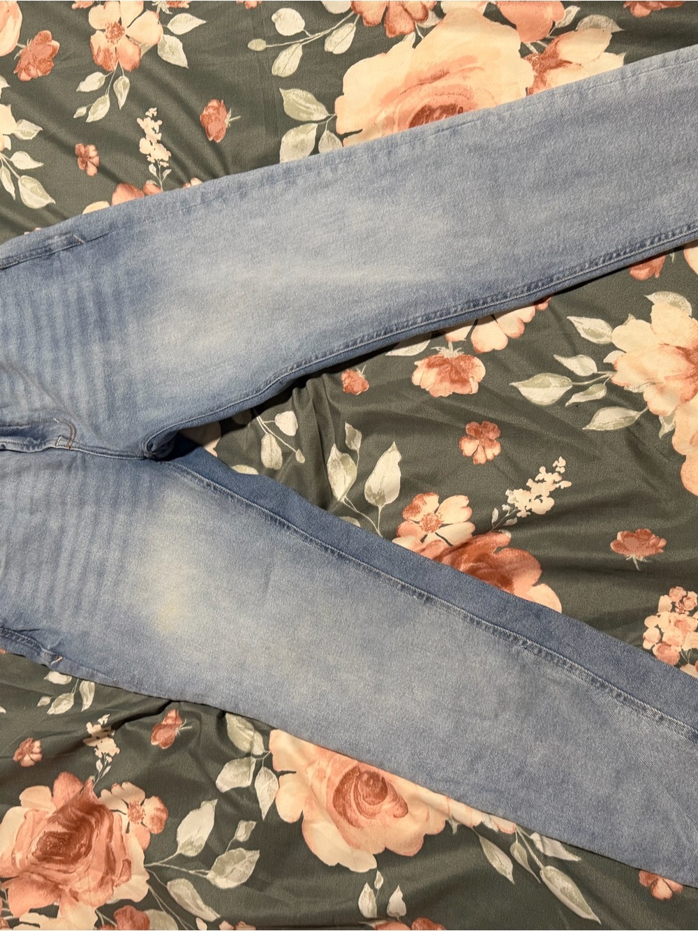 Kensie Light Wash Stretch Skinny Jeans - Pale Blue